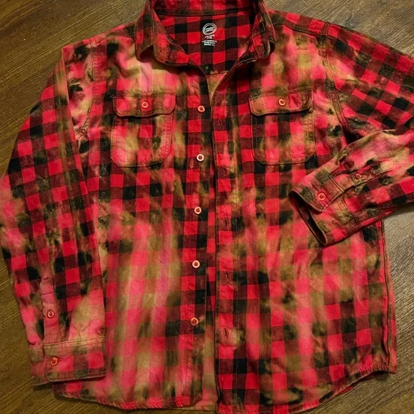 ⭐️Wonder Nation Juniors Red Black Custom Bleached Plaid Button Flannel Size XXL - Picture 4 of 8